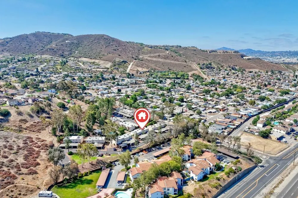 11217 Via Madonna Santee, CA 92071