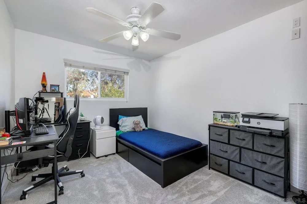 11217 Via Madonna Santee, CA 92071