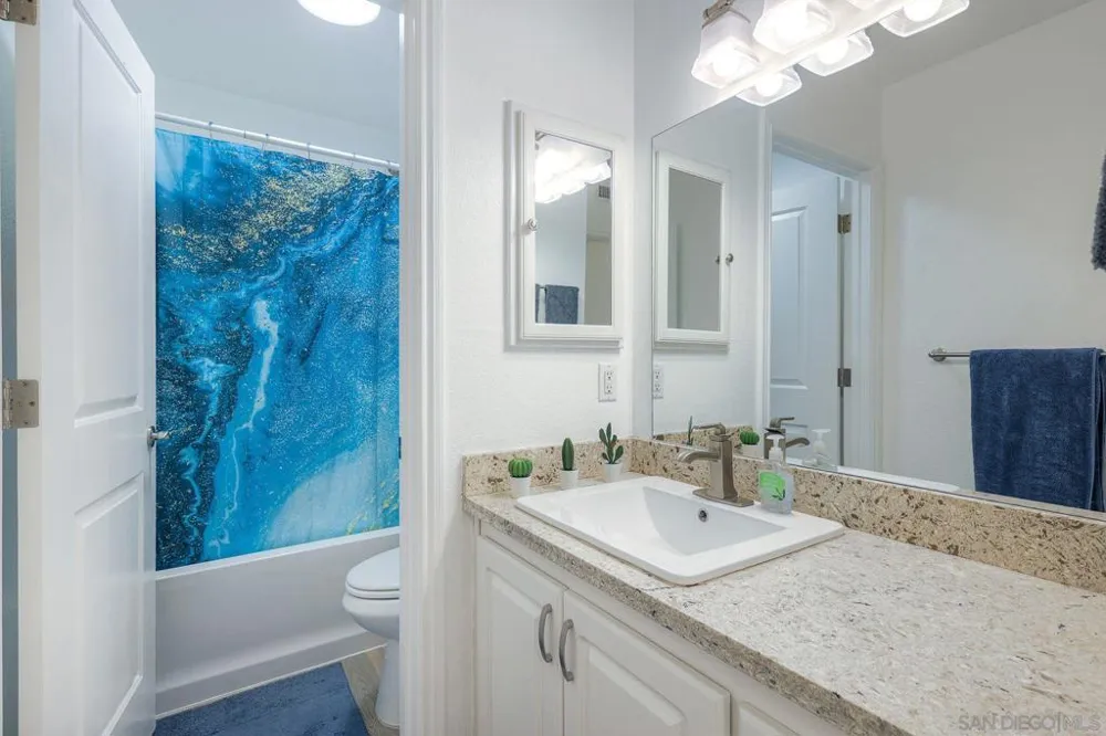 11217 Via Madonna Santee, CA 92071