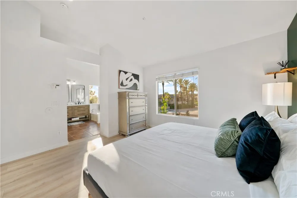 2 Cameron Lake Forest, CA 92610