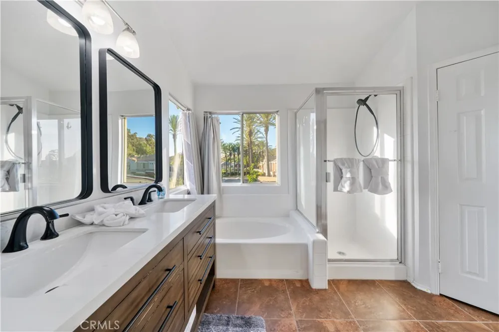 2 Cameron Lake Forest, CA 92610