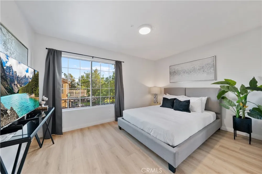 2 Cameron Lake Forest, CA 92610