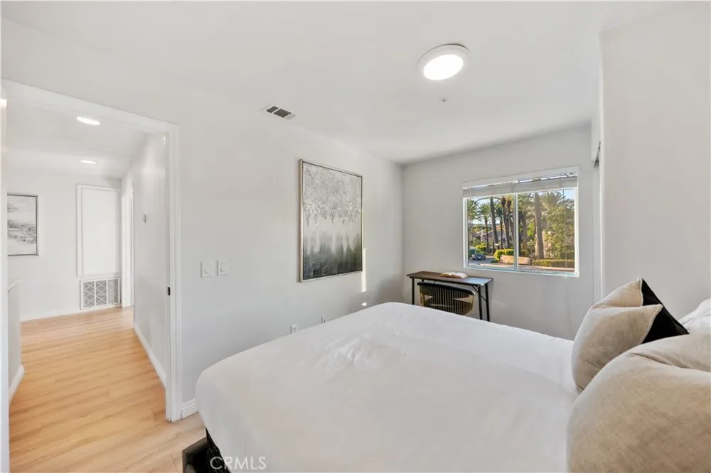 2 Cameron Lake Forest, CA 92610