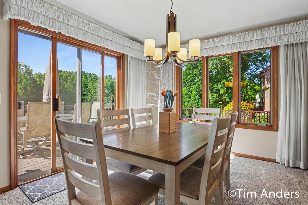 6090 Arroyo Vista Drive NE Rockford, MI 49341
