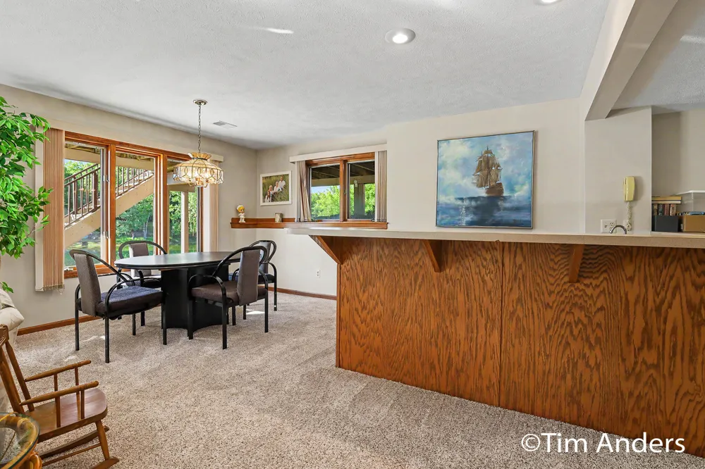 6090 Arroyo Vista Drive NE Rockford, MI 49341