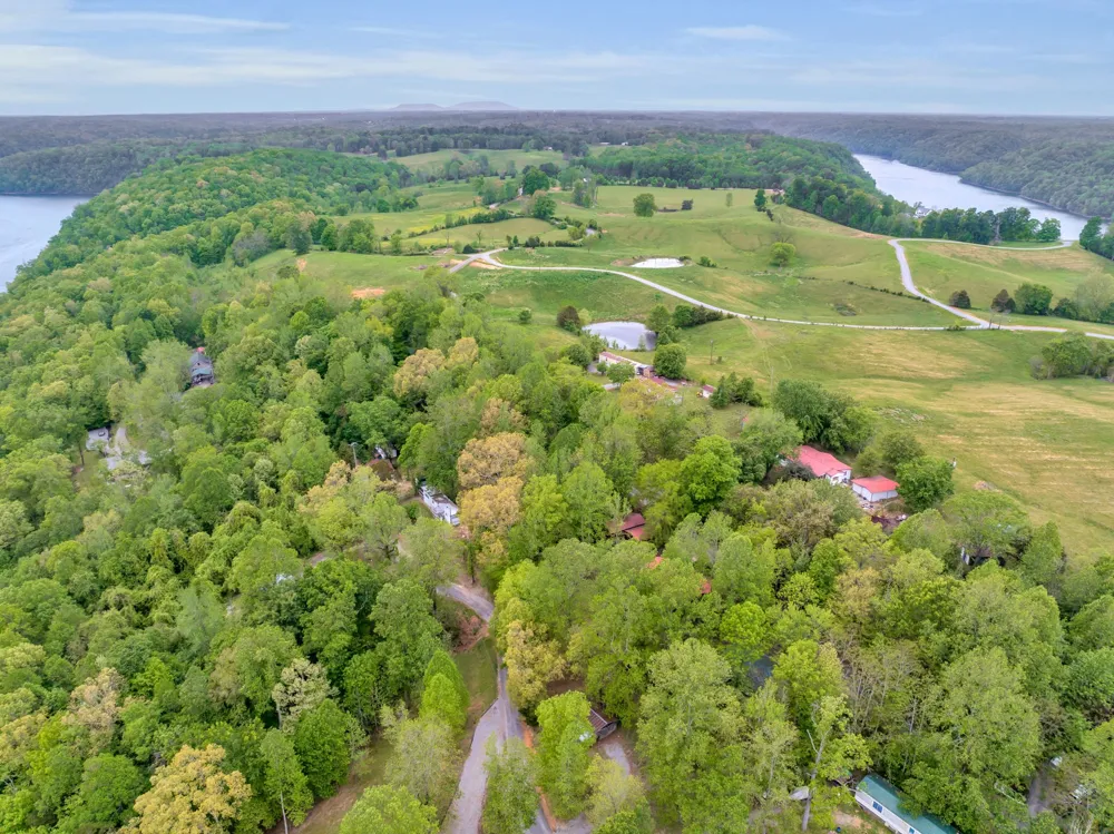 1890 Potts Camp Rd Smithville, TN 37166