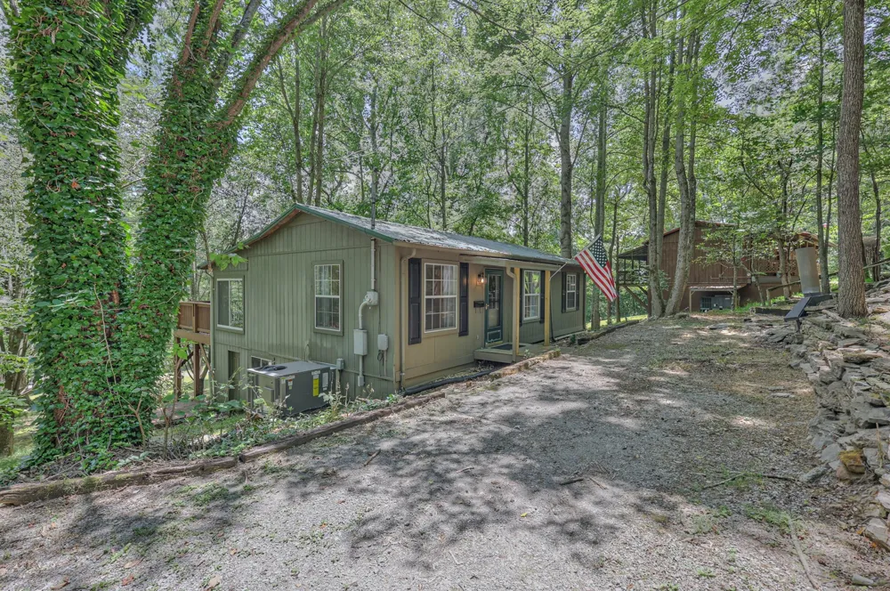 1908 Potts Camp Rd Smithville, TN 37166