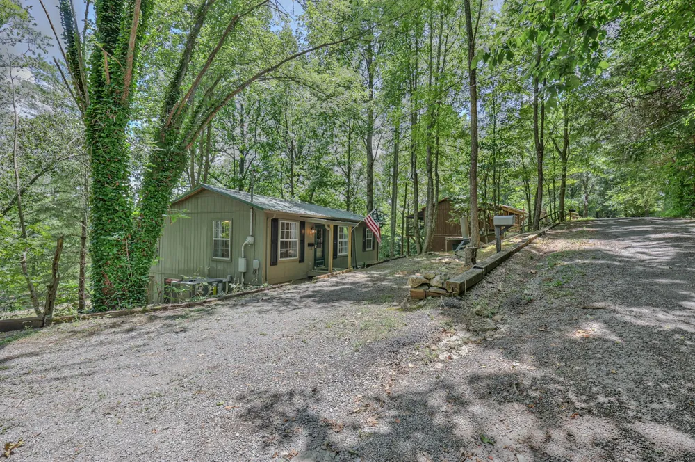 1908 Potts Camp Rd Smithville, TN 37166