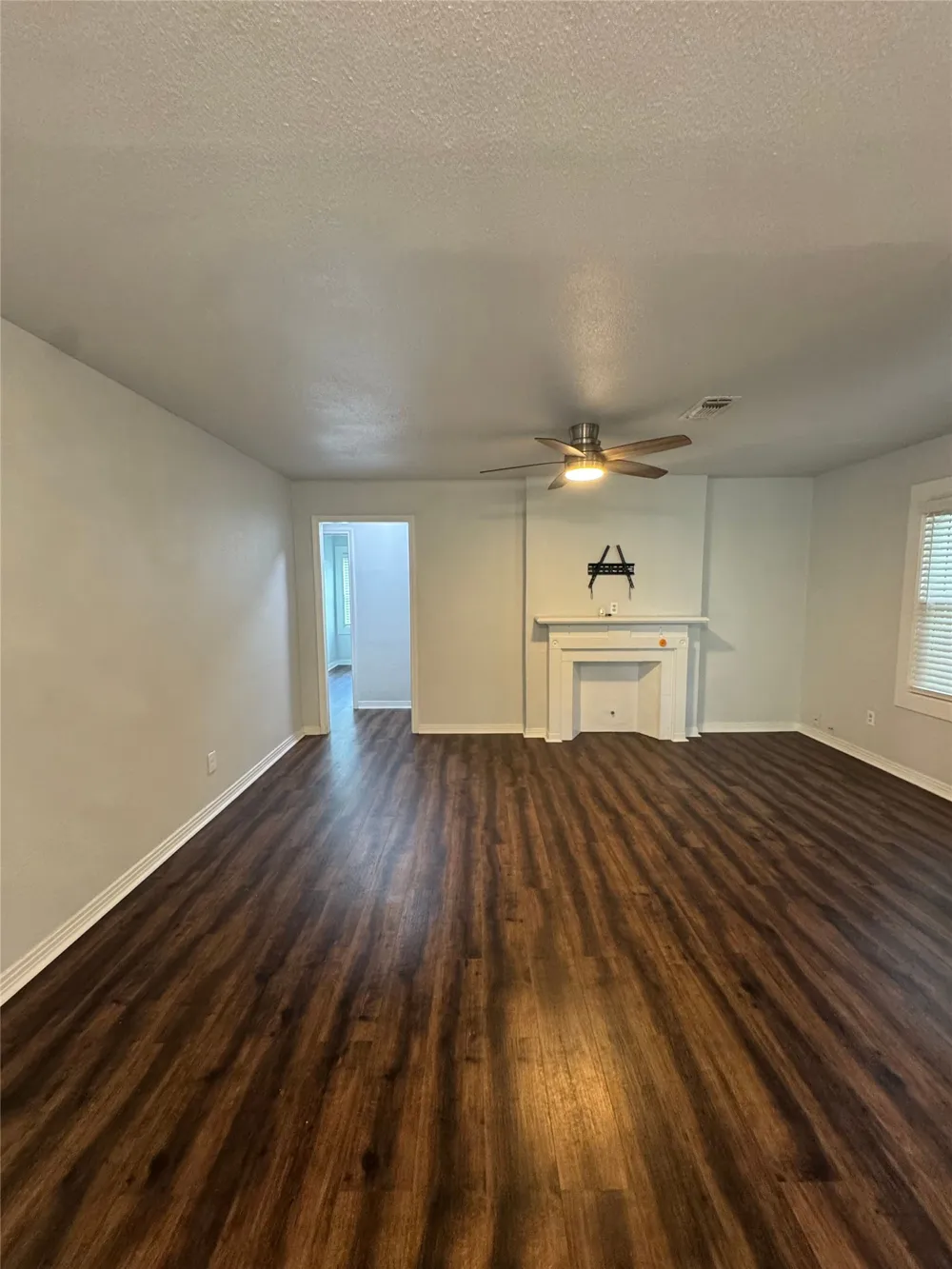 3241 Sandage Avenue Fort Worth, TX 76109