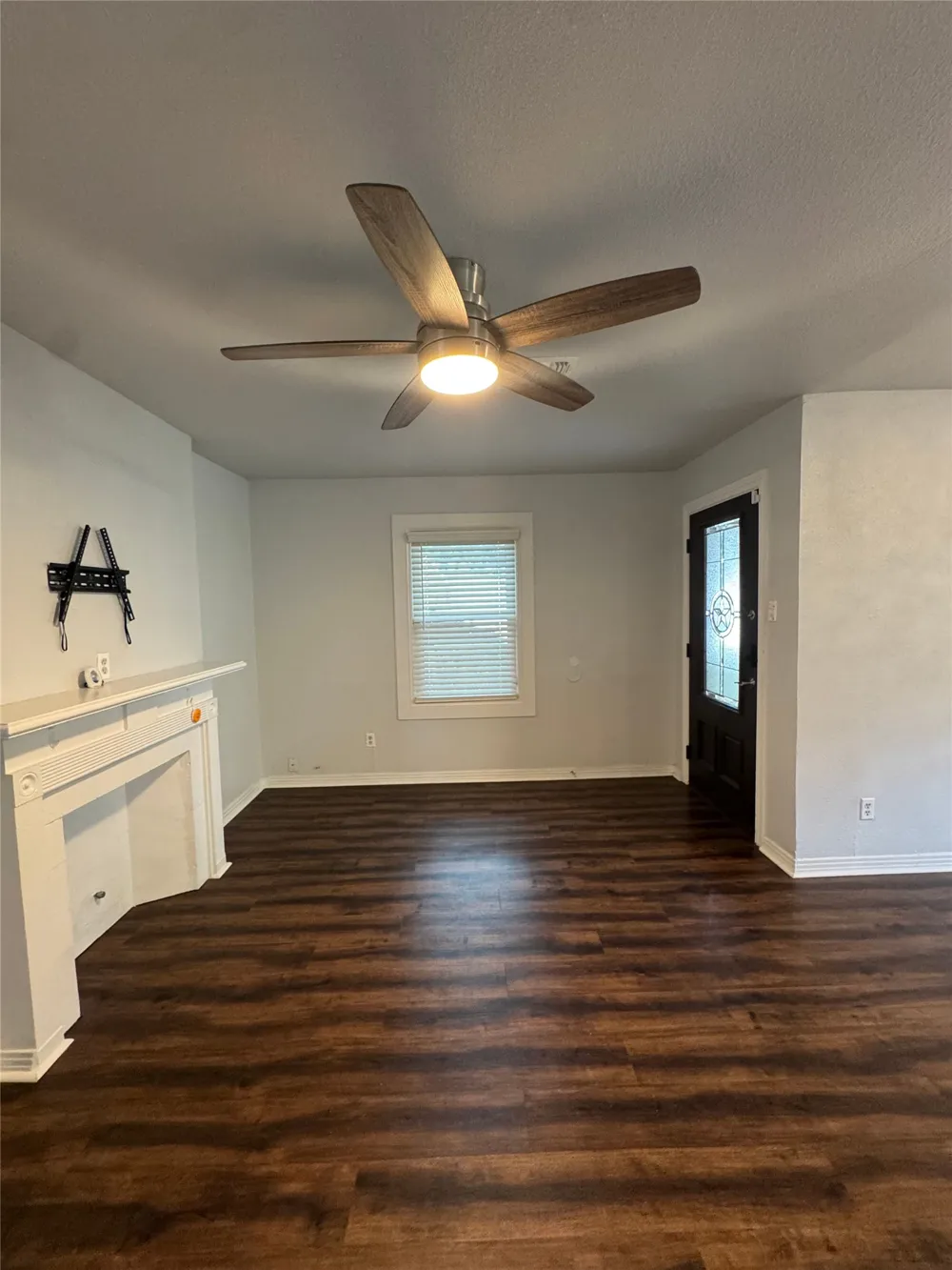 3241 Sandage Avenue Fort Worth, TX 76109