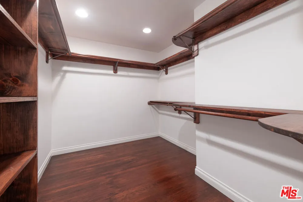 4421 Strohm Avenue Toluca Lake, CA 91602