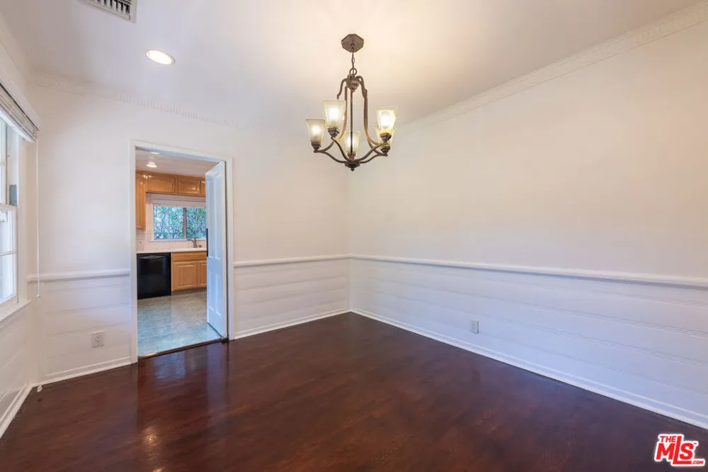 4421 Strohm Avenue Toluca Lake, CA 91602