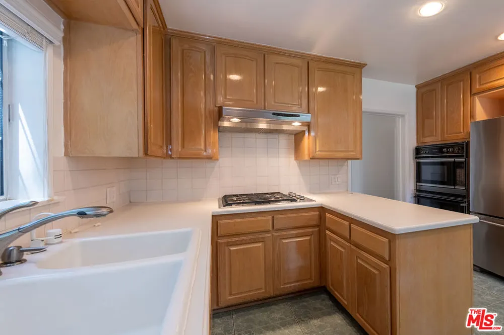 4421 Strohm Avenue Toluca Lake, CA 91602