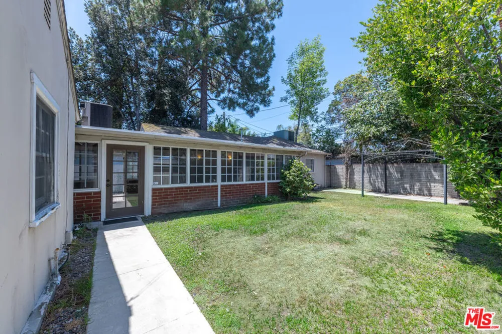4421 Strohm Avenue Toluca Lake, CA 91602