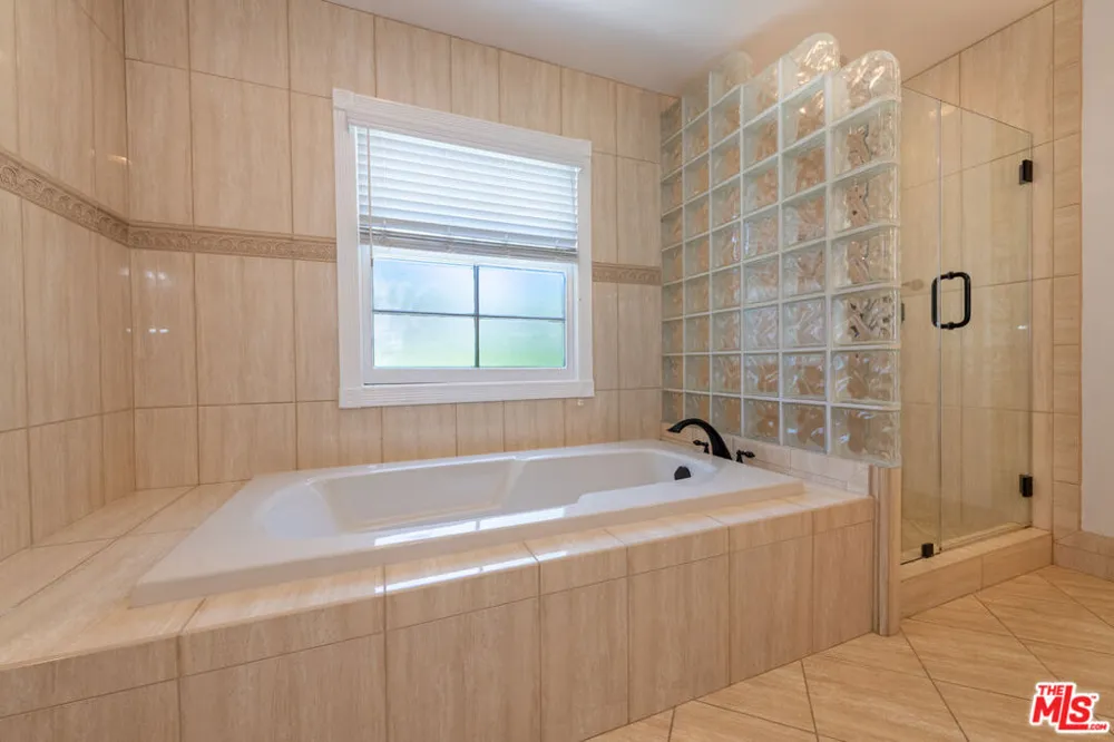 4421 Strohm Avenue Toluca Lake, CA 91602