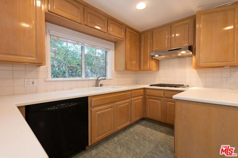 4421 Strohm Avenue Toluca Lake, CA 91602