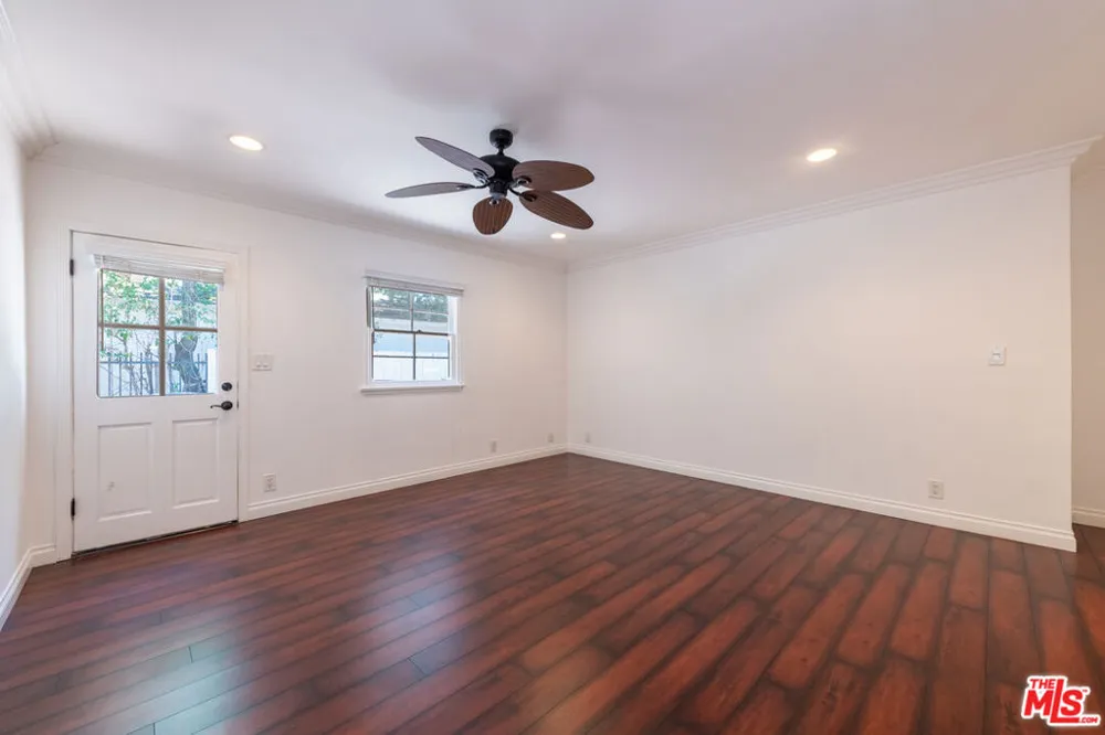 4421 Strohm Avenue Toluca Lake, CA 91602