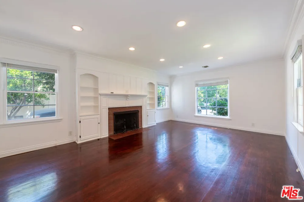 4421 Strohm Avenue Toluca Lake, CA 91602