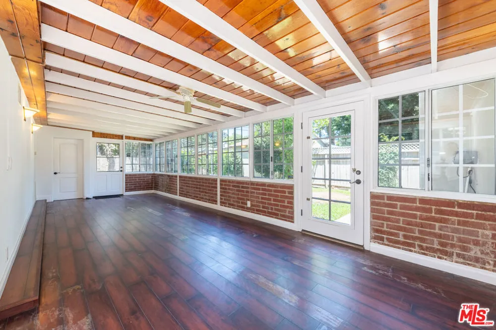 4421 Strohm Avenue Toluca Lake, CA 91602