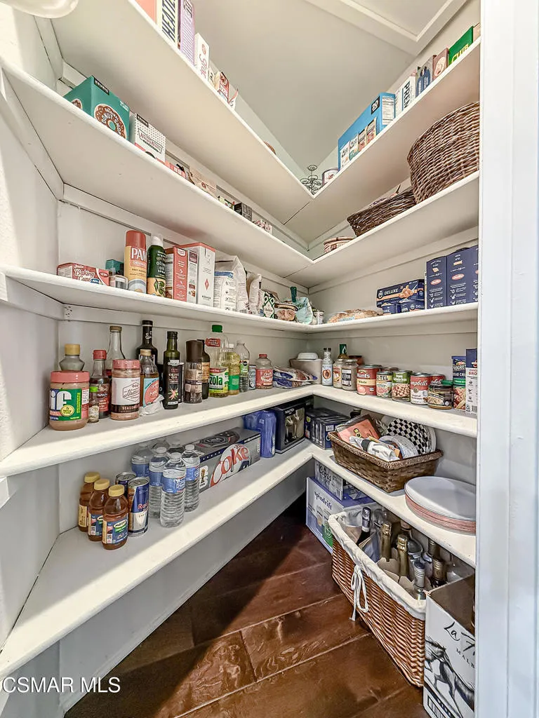 3262 Futura Thousand Oaks, CA 91362