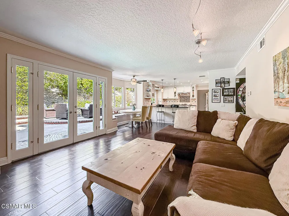 3262 Futura Thousand Oaks, CA 91362
