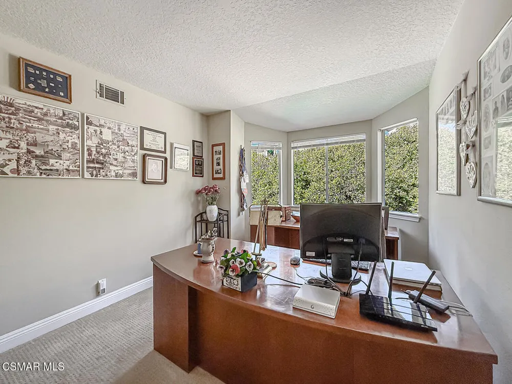 3262 Futura Thousand Oaks, CA 91362