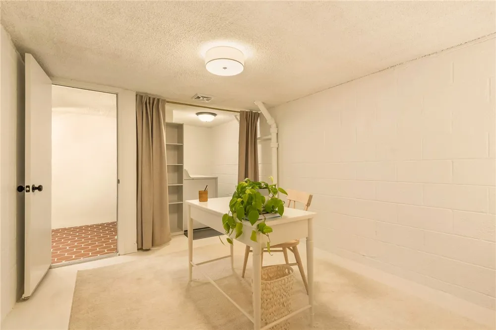 12452 Laurel Terrace Drive Studio City, CA 91604