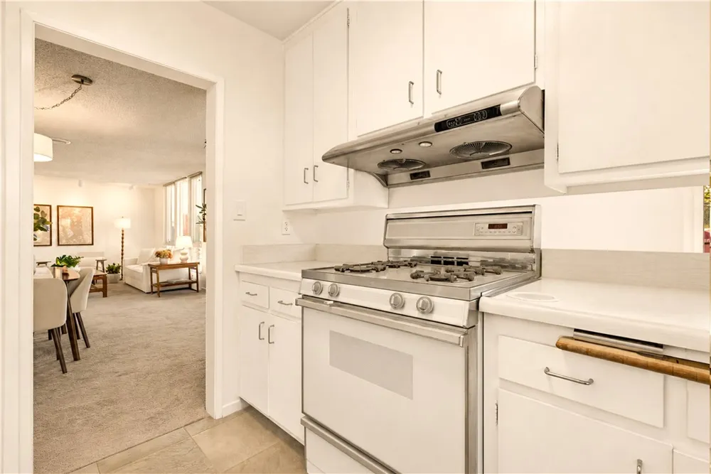 12452 Laurel Terrace Drive Studio City, CA 91604