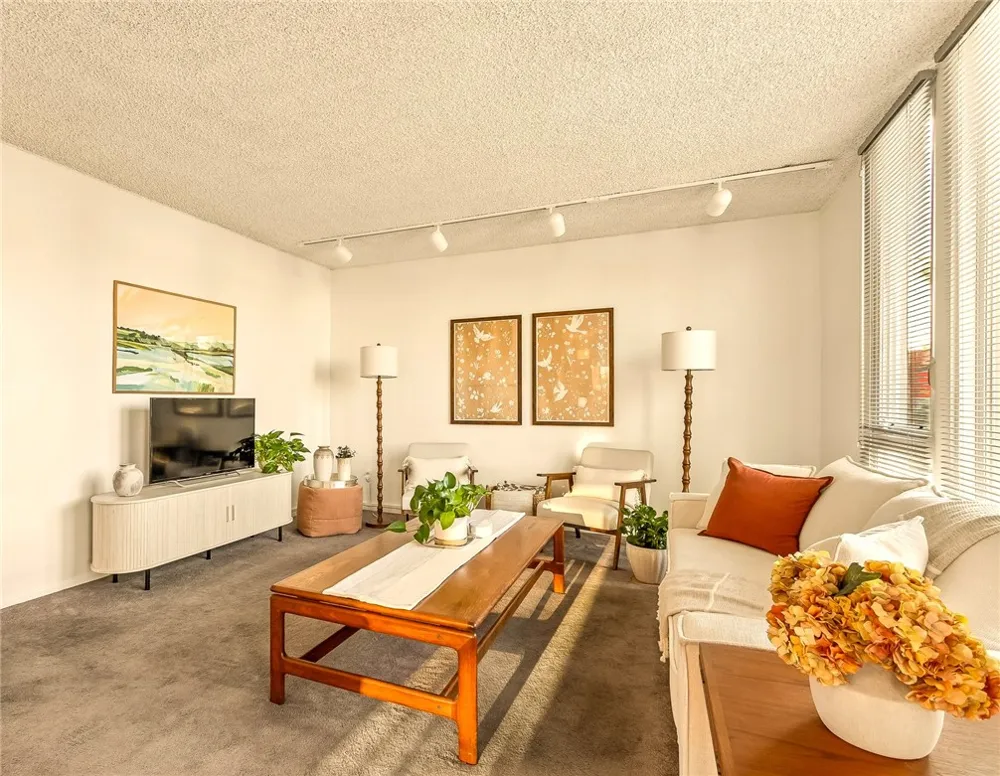 12452 Laurel Terrace Drive Studio City, CA 91604