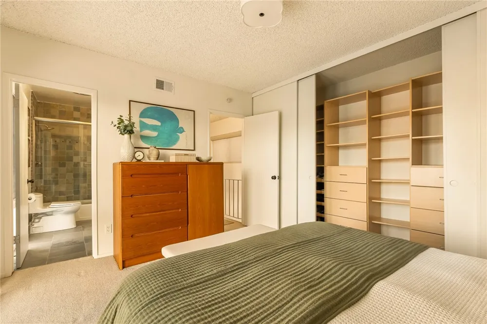 12452 Laurel Terrace Drive Studio City, CA 91604