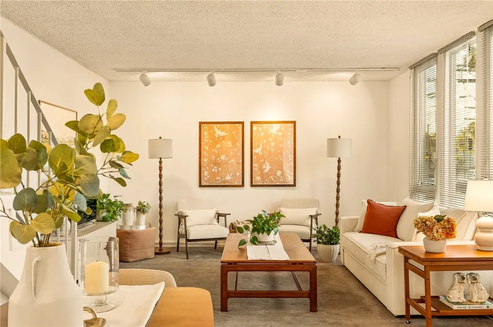12452 Laurel Terrace Drive Studio City, CA 91604