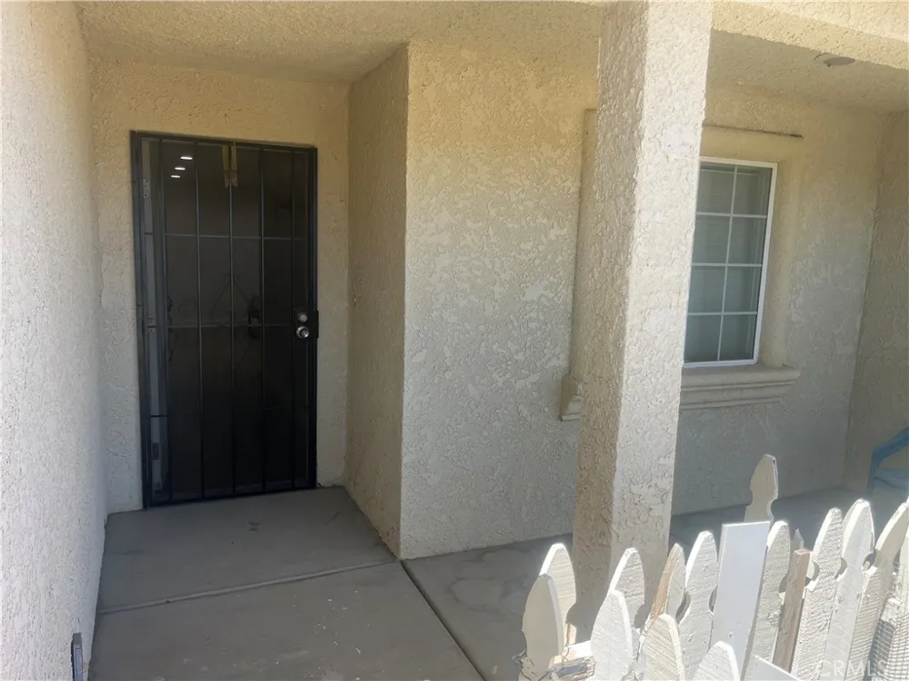 57470 Crestview Yucca Valley, CA 92284