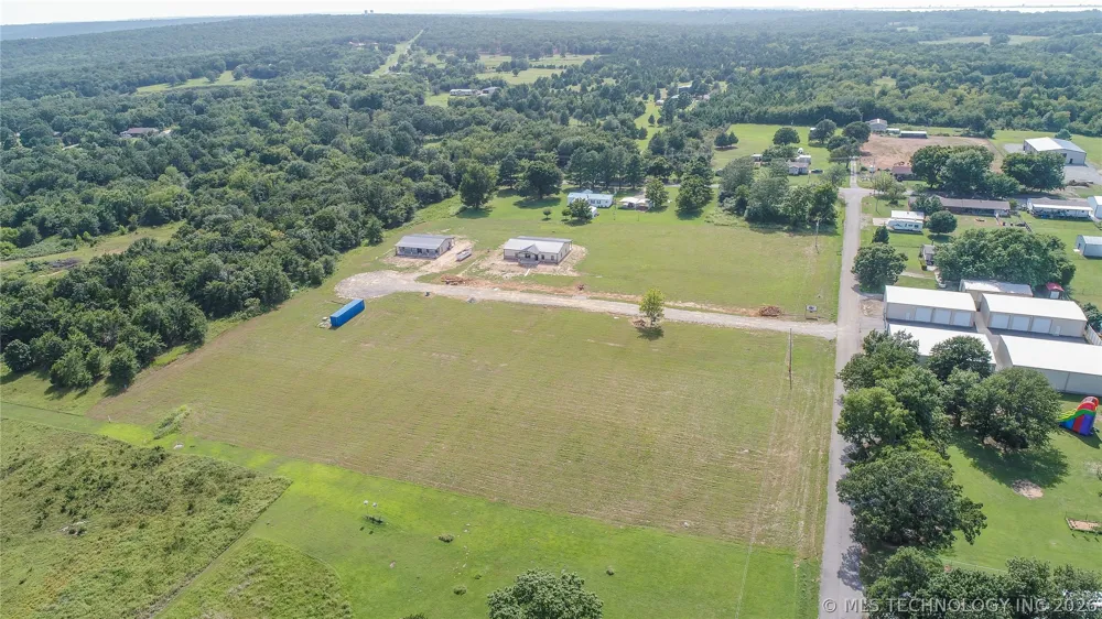 6 Reagan Drive Eufaula, OK 74432
