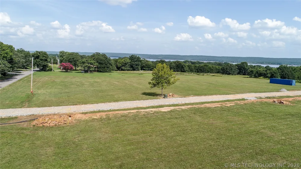6 Reagan Drive Eufaula, OK 74432