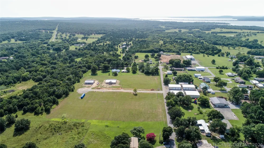 6 Reagan Drive Eufaula, OK 74432