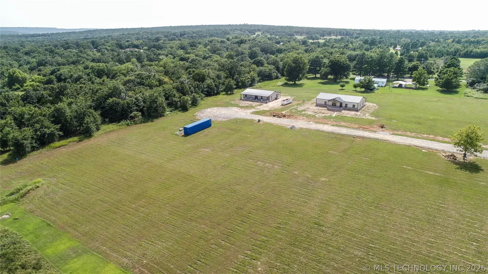 6 Reagan Drive Eufaula, OK 74432