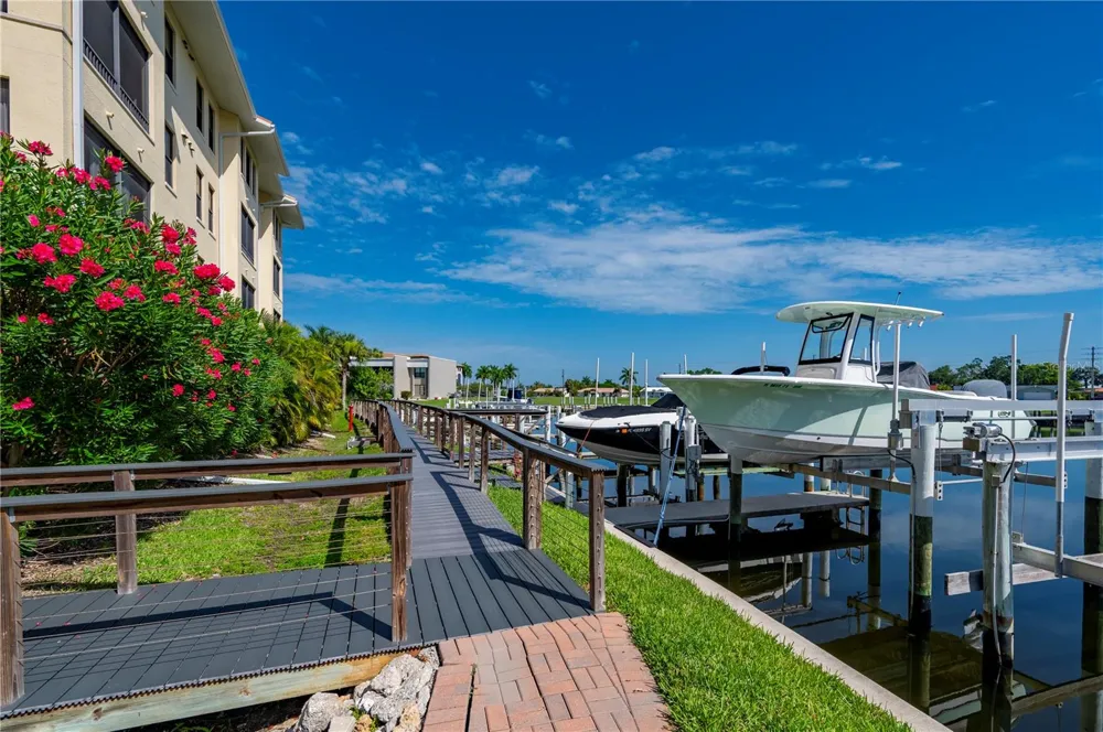 1340 ROCK DOVE COURT #123 Punta Gorda, FL 33950