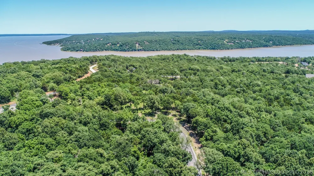 139 Patriot Pointe Eufaula, OK 74432