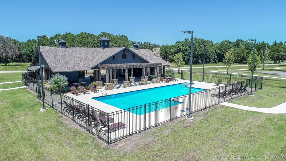 139 Patriot Pointe Eufaula, OK 74432