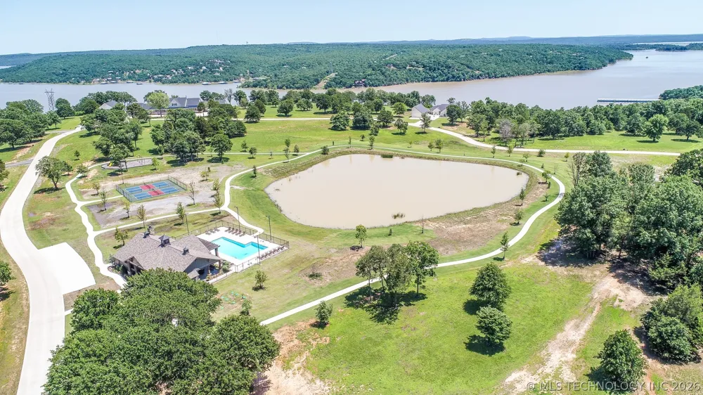 139 Patriot Pointe Eufaula, OK 74432