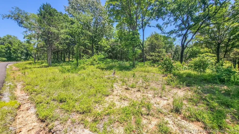 139 Patriot Pointe Eufaula, OK 74432