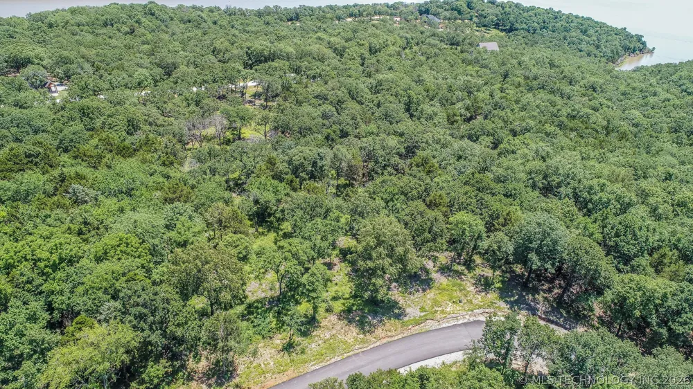 139 Patriot Pointe Eufaula, OK 74432
