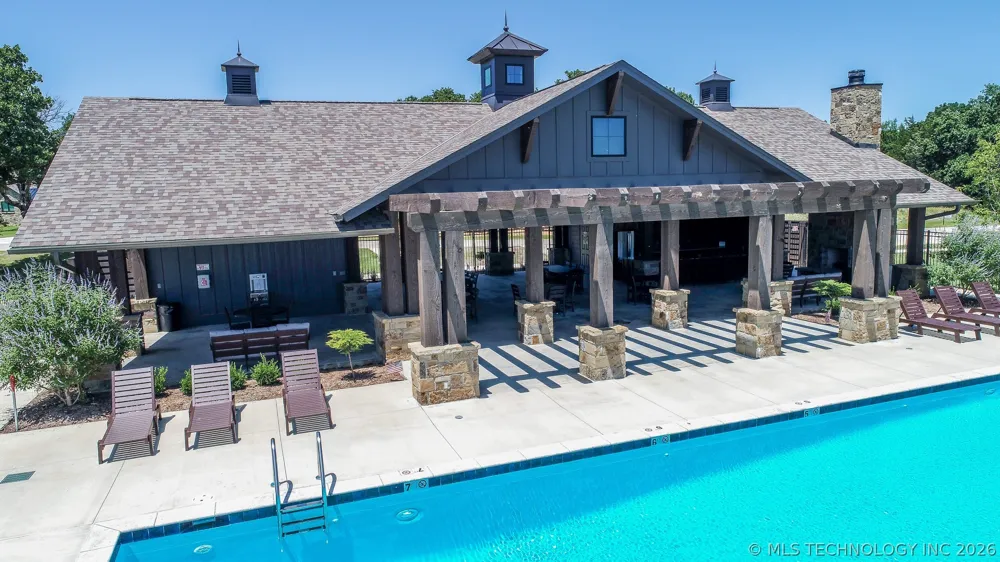 136 Patriot Pointe Eufaula, OK 74432