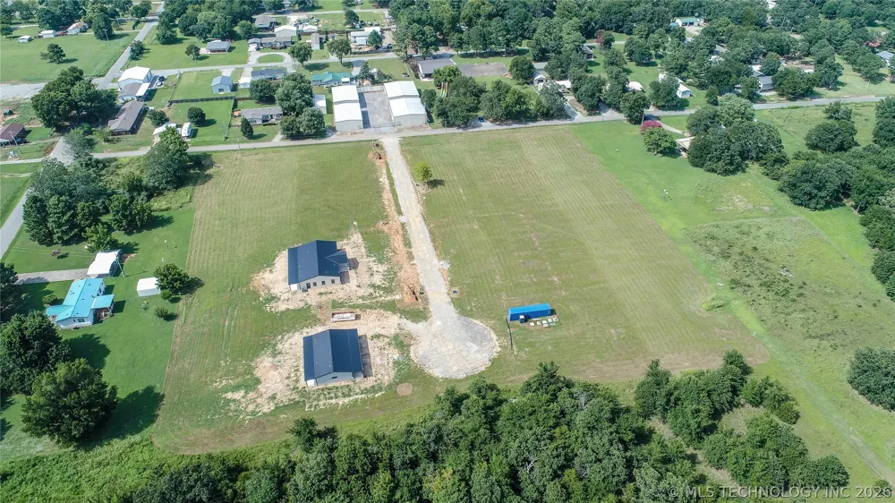2 Reagan Drive Eufaula, OK 74432