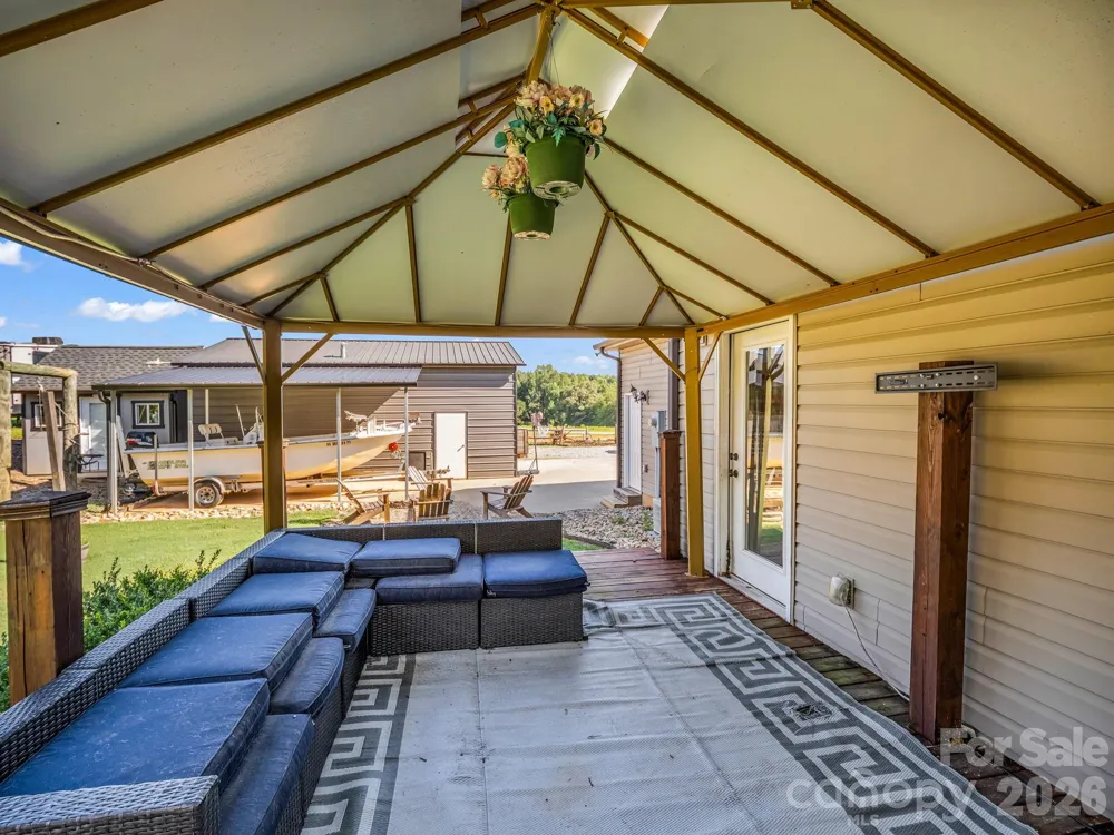 117 Clarence Henson Road Rutherfordton, NC 28139
