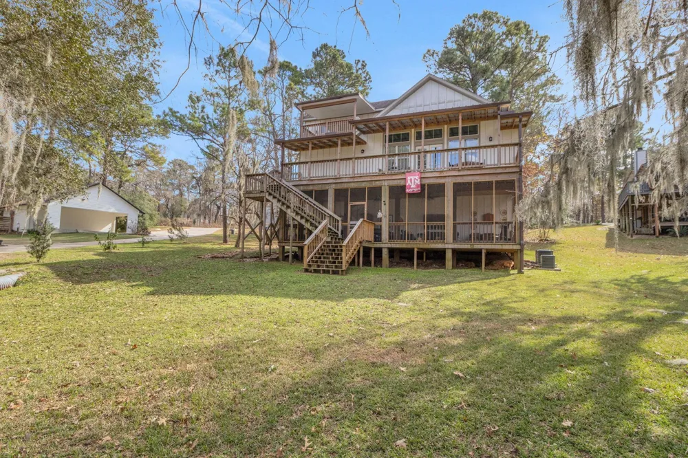 171 Kings Way Coldspring, TX 77331