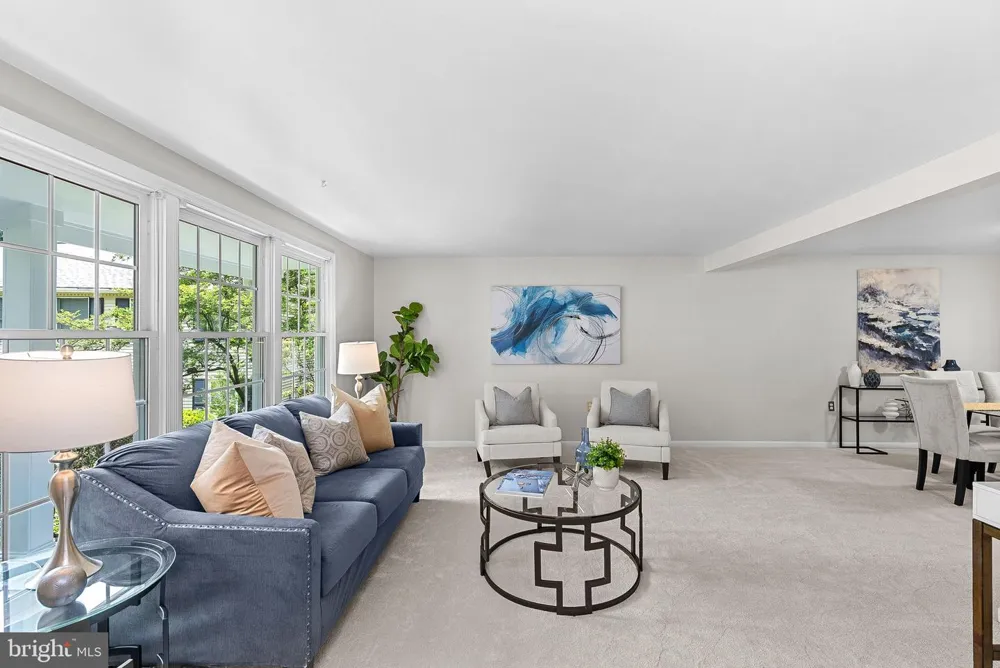 2284 DOSINIA COURT Reston, VA 20191