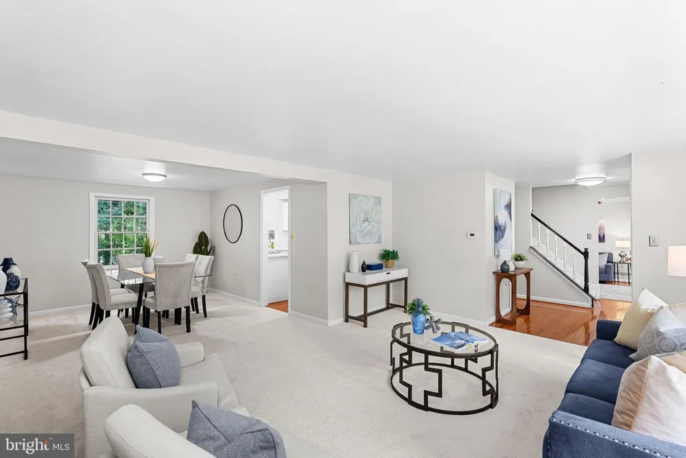 2284 DOSINIA COURT Reston, VA 20191