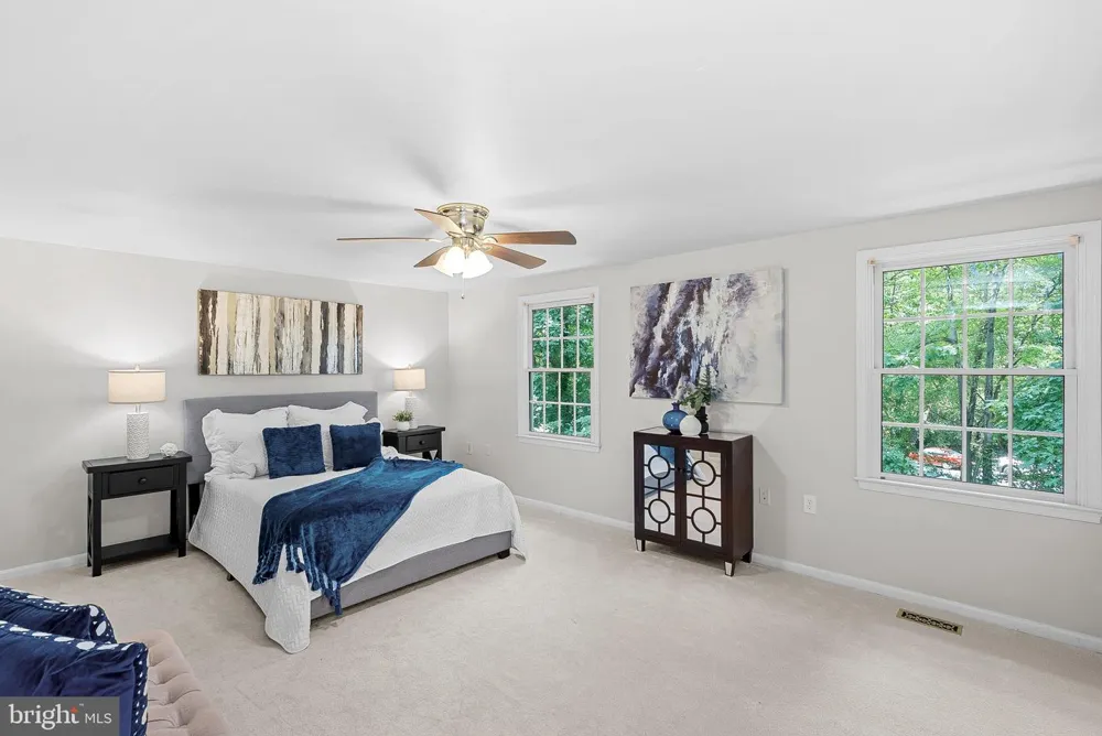 2284 DOSINIA COURT Reston, VA 20191