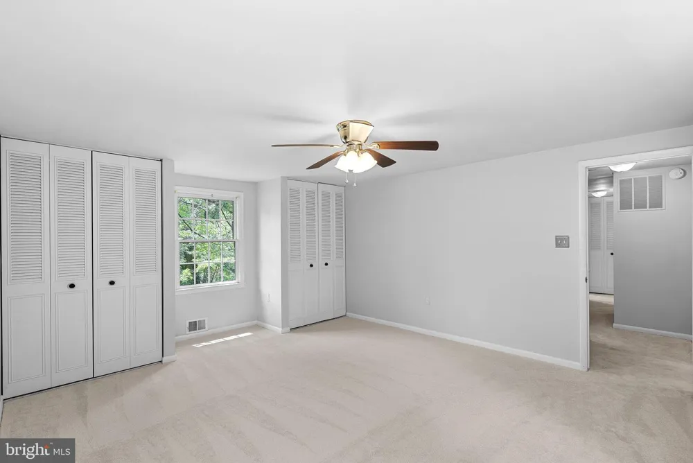 2284 DOSINIA COURT Reston, VA 20191